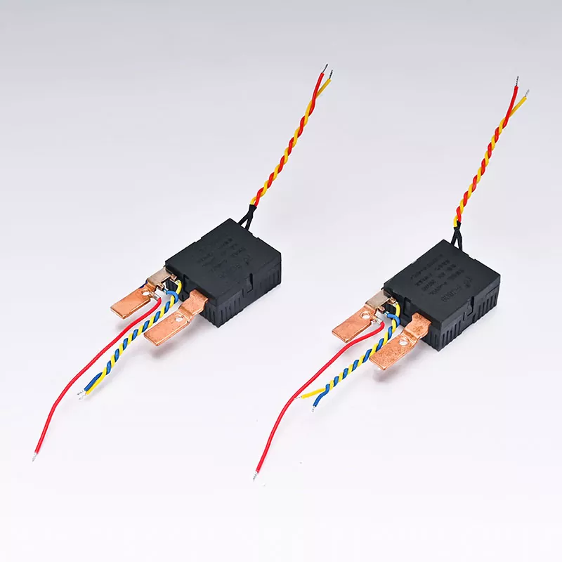 సింగిల్-ఫేజ్ 2P రైలు రకం ఎడమ-ఇన్-రైట్-అవుట్ లాచింగ్ రిలే సింగిల్-ఫేజ్ 2P రైలు రకం ఎడమ-ఇన్-రైట్-అవుట్ లాచింగ్ రిలే